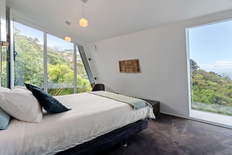 Photo of property in 64a Orangi Kaupapa Road, Northland, Wellington, 6012