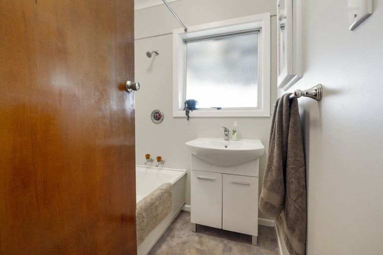 Photo of property in 4 Fox Street, Levin, 5510