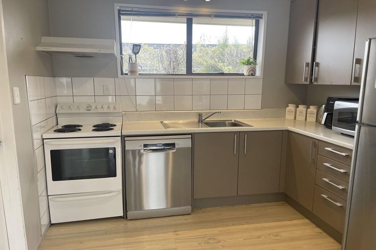 Photo of property in 2/323 Sawyers Arms Road, Bishopdale, Christchurch, 8053