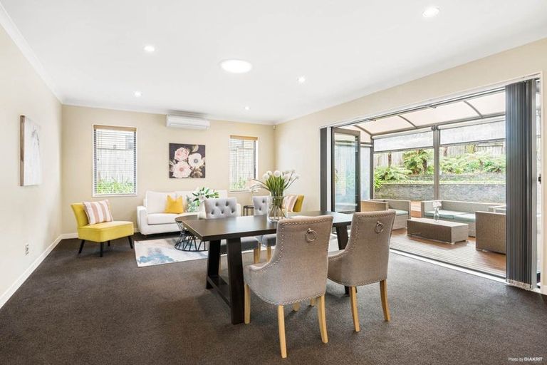 Photo of property in 17 Ohau Court, Fairview Heights, Auckland, 0632