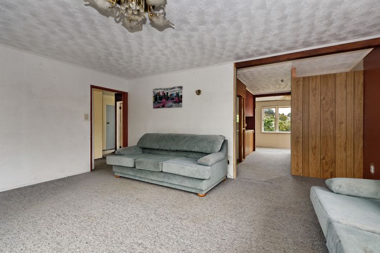 Photo of property in 19 Leo Street, Glen Eden, Auckland, 0602