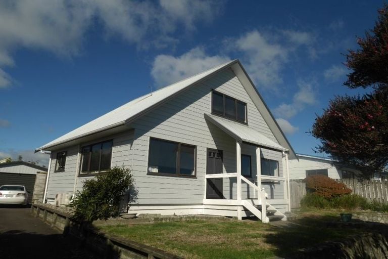 Photo of property in 9 Dennis Taylor Court, Paraparaumu, 5032