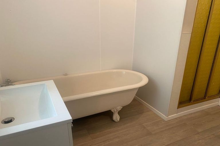 Photo of property in 582 Milson Line, Newbury, Palmerston North, 4478