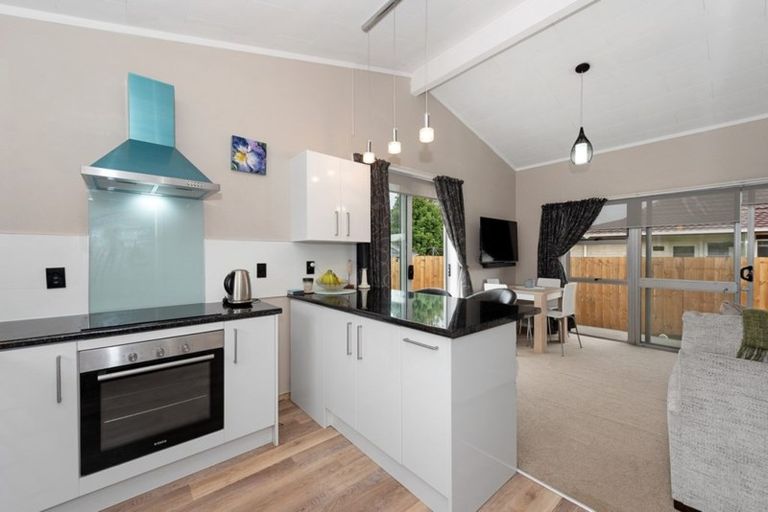 Photo of property in 3b Leong Avenue, Dinsdale, Hamilton, 3204