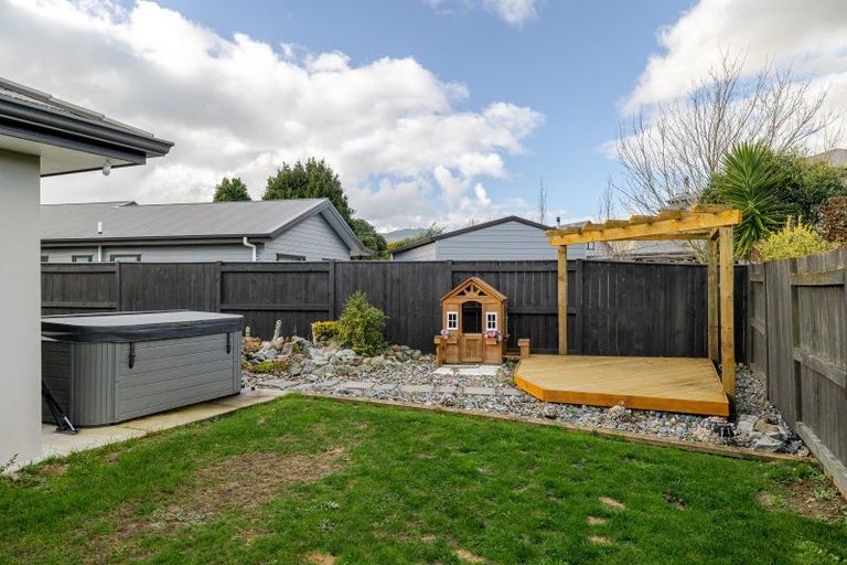 Photo of property in 12 Peckham Lane, Ashhurst, 4810