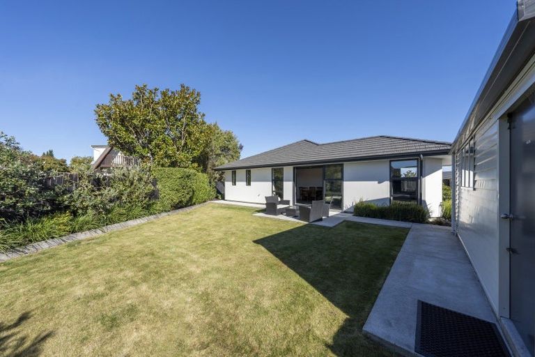 Photo of property in 2/8 Hurst Place, Parklands, Christchurch, 8083