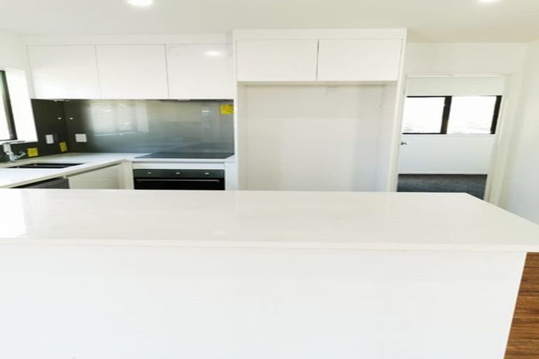 Photo of property in 124b Rosier Road, Glen Eden, Auckland, 0602