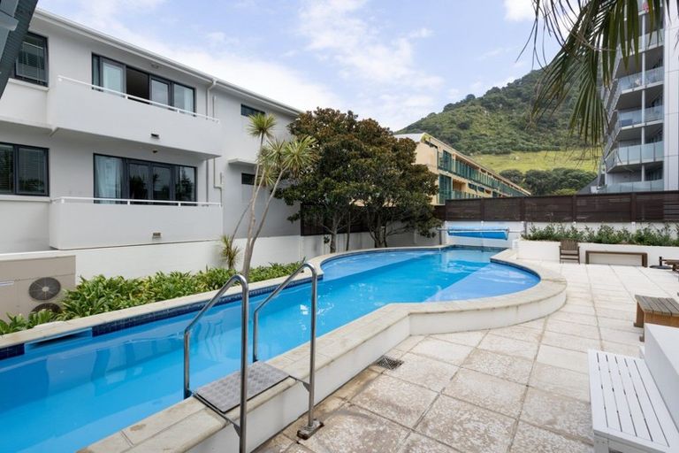Photo of property in 12 Maunganui Road, Mount Maunganui, 3116