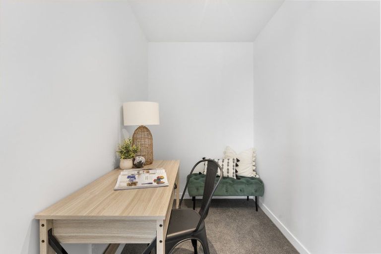 Photo of property in 69u2 Tiketike Way, Brooklyn, Wellington, 6021