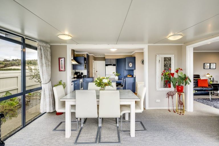 Photo of property in 2 Harrow Street, Taradale, Napier, 4112