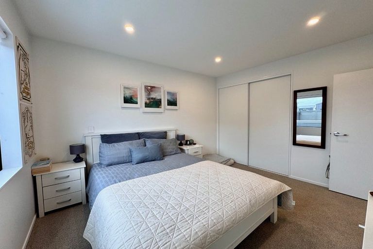 Photo of property in 14 Juniper Drive, Rosehill, Papakura, 2113