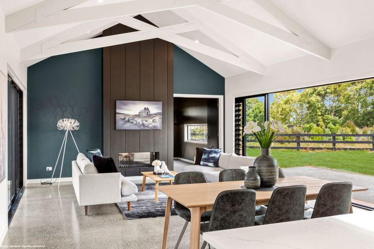 Photo of property in 35 Mike Smith Drive, Cambridge, 3434