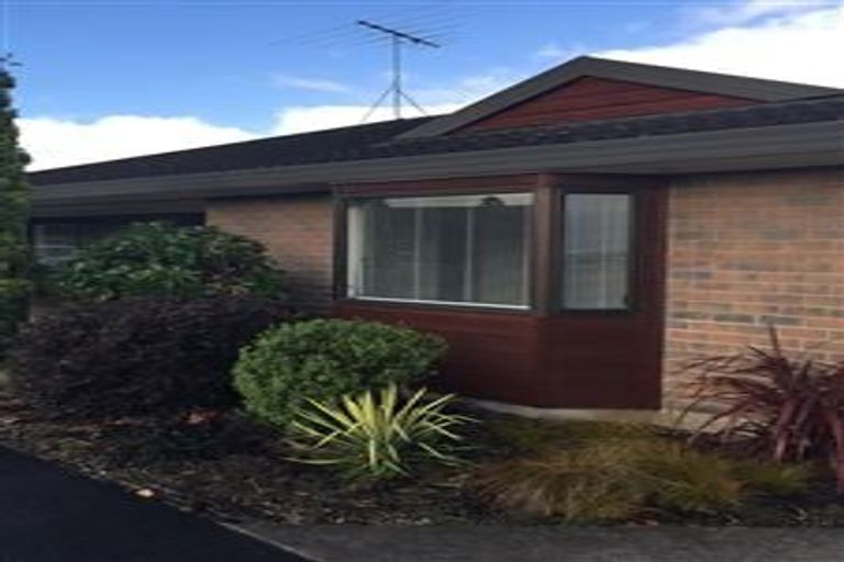 Photo of property in 1/279 Hobsonville Road, Hobsonville, Auckland, 0618