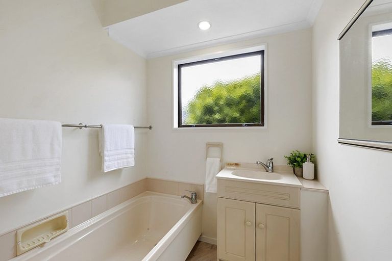 Photo of property in 6 Vogel Street, Fitzroy, New Plymouth, 4312