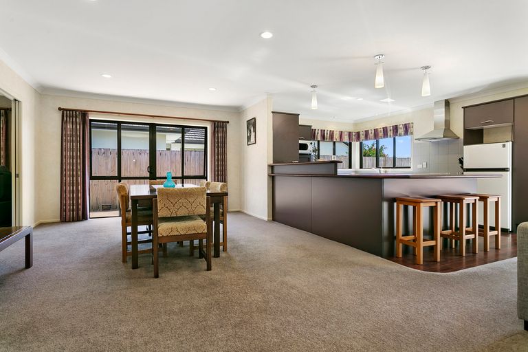 Photo of property in 14 Mirbeck Avenue, Cambridge, 3434