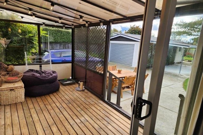 Photo of property in 17 Mcsaveneys Road, Marshland, Christchurch, 8051