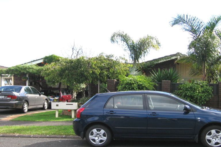 Photo of property in 15 Pinero Place, Bucklands Beach, Auckland, 2014