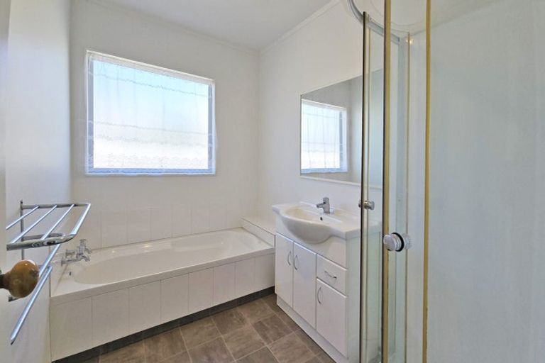 Photo of property in 1 Kauri Street, Taradale, Napier, 4112
