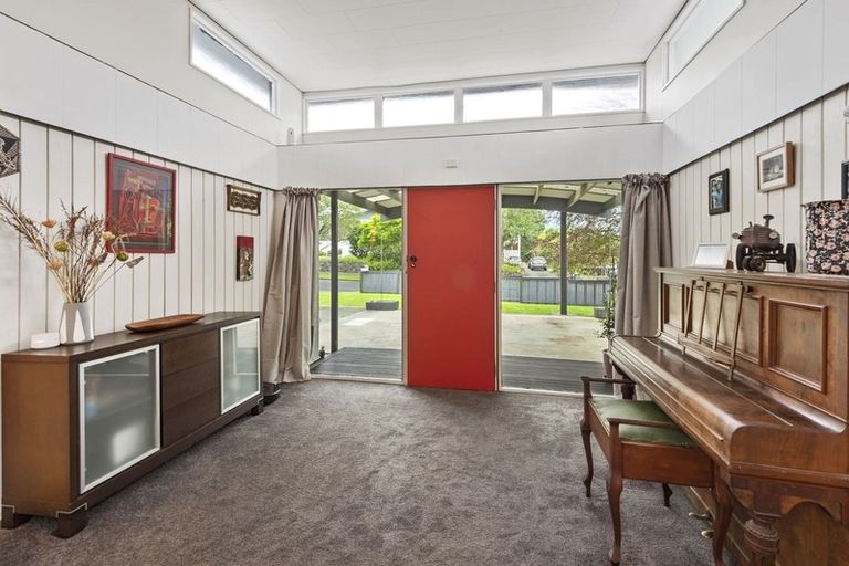 Photo of property in 17 Parkland Crescent, Te Kamo, Whangarei, 0112