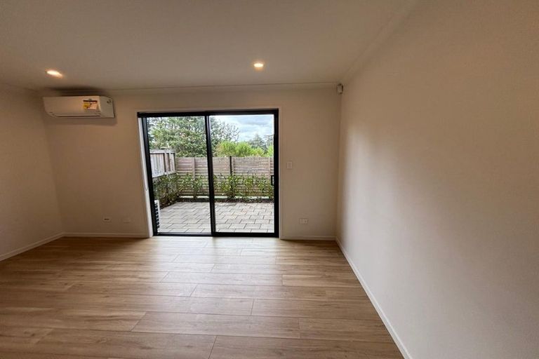 Photo of property in 2/5 King Street, Papakura, 2110