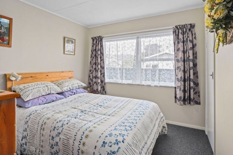 Photo of property in 33 Kipling Crescent, Stoke, Nelson, 7011