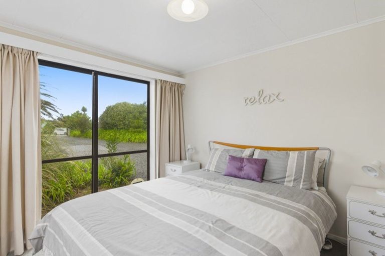 Photo of property in 5 Norna Grove, Waikawa Beach, Manakau, 5573