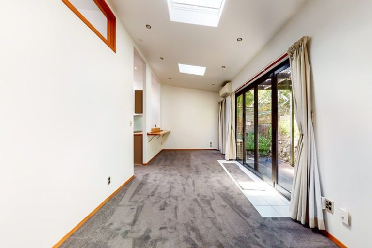 Photo of property in 233 Ohiro Road, Brooklyn, Wellington, 6021