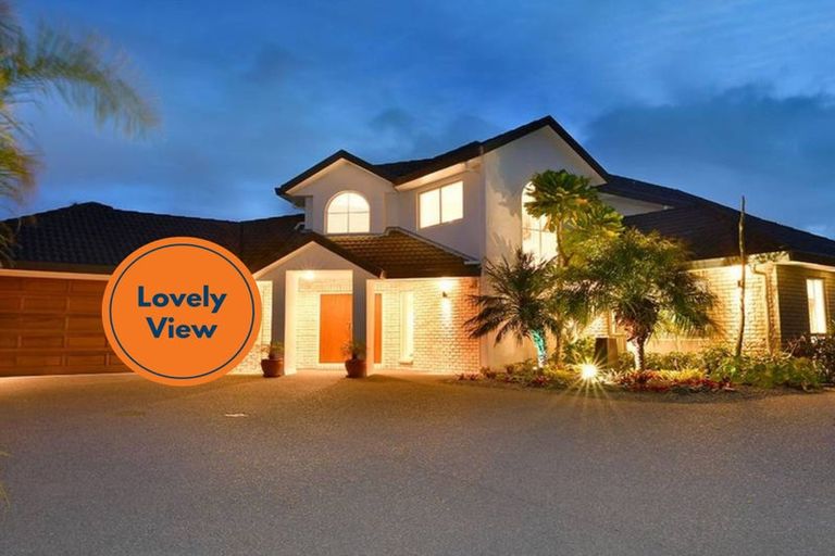 Photo of property in 28 English Oak Drive, Schnapper Rock, Auckland, 0632