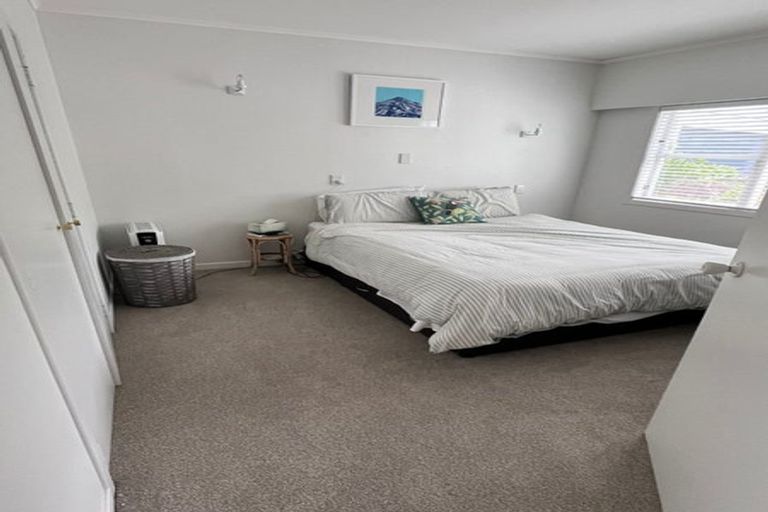 Photo of property in 36 Tio Tio Road, Miramar, Wellington, 6022