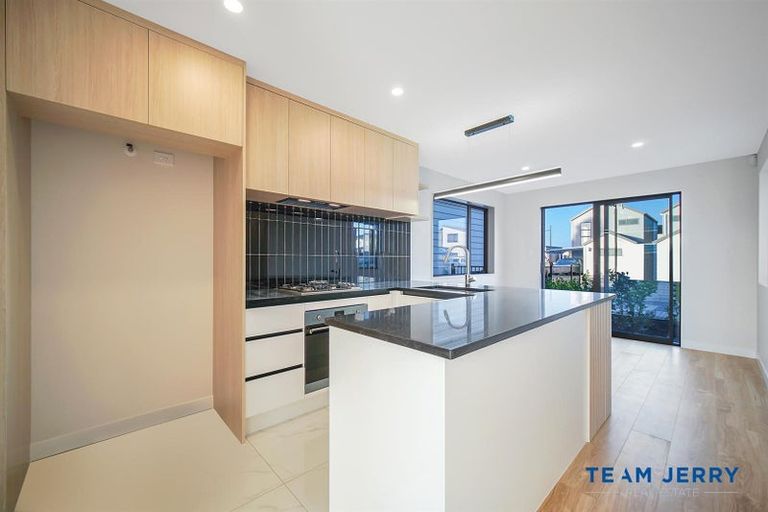 Photo of property in 125a Grove Road, Papakura, 2110