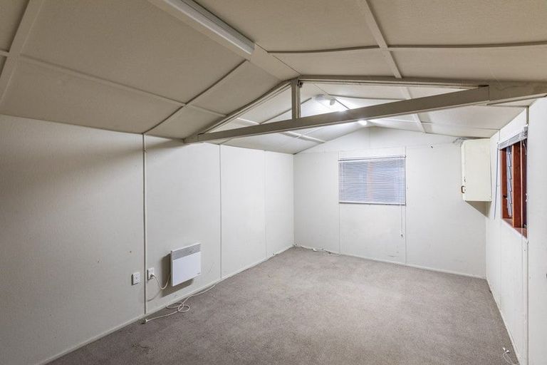 Photo of property in 11 Colina Street, Avonhead, Christchurch, 8042