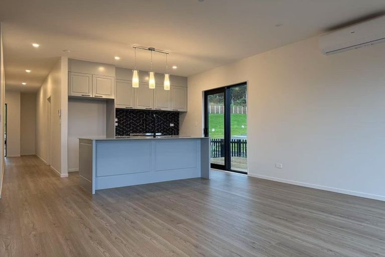 Photo of property in 13 Piringa Road, Pukekohe, 2120
