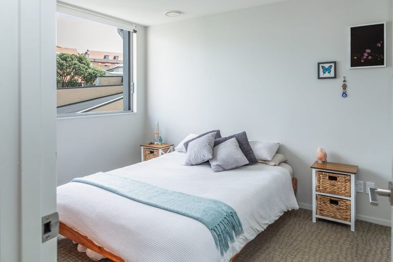 Photo of property in Masina Apartments, 306/80u Riddiford Street, Newtown, Wellington, 6021