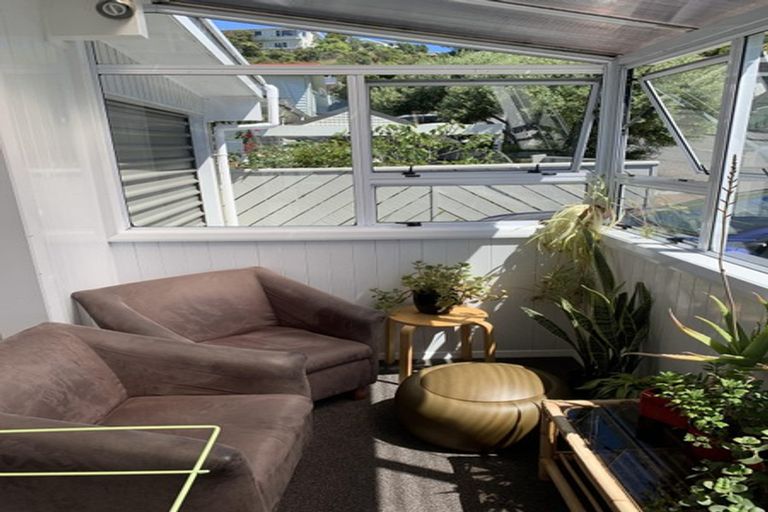 Photo of property in 22 Halifax Street, Kingston, Wellington, 6021