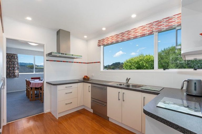 Photo of property in 1 Dunrobin Grove, Silverstream, Upper Hutt, 5019