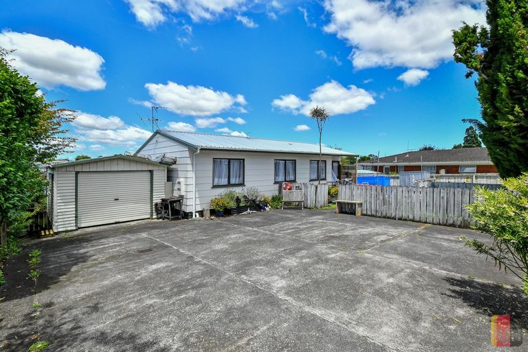 Photo of property in 2/12 Nelson Street, Papakura, 2110