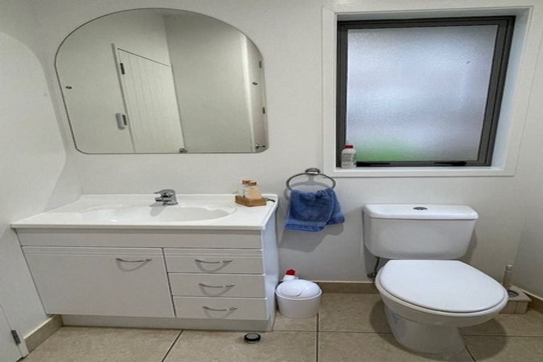 Photo of property in 65 Te Wharau Drive, Greenhithe, Auckland, 0632