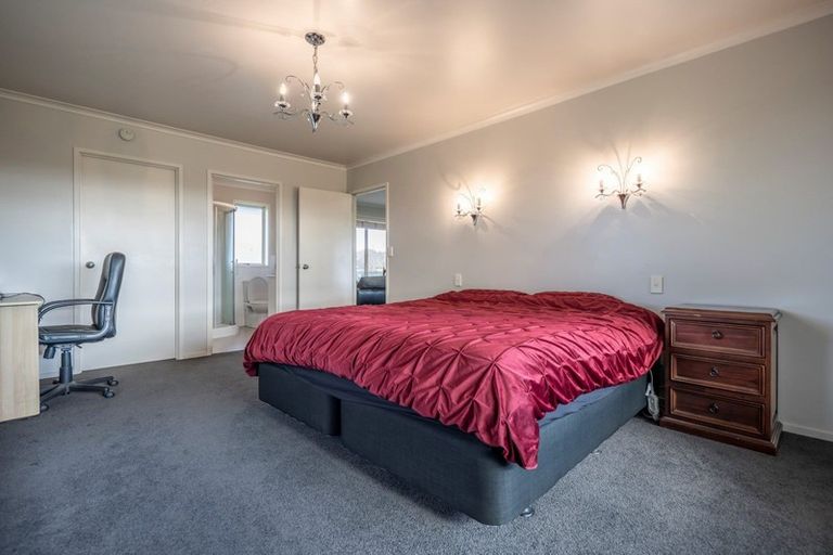 Photo of property in 2/101 Racecourse Road, Cambridge, 3493