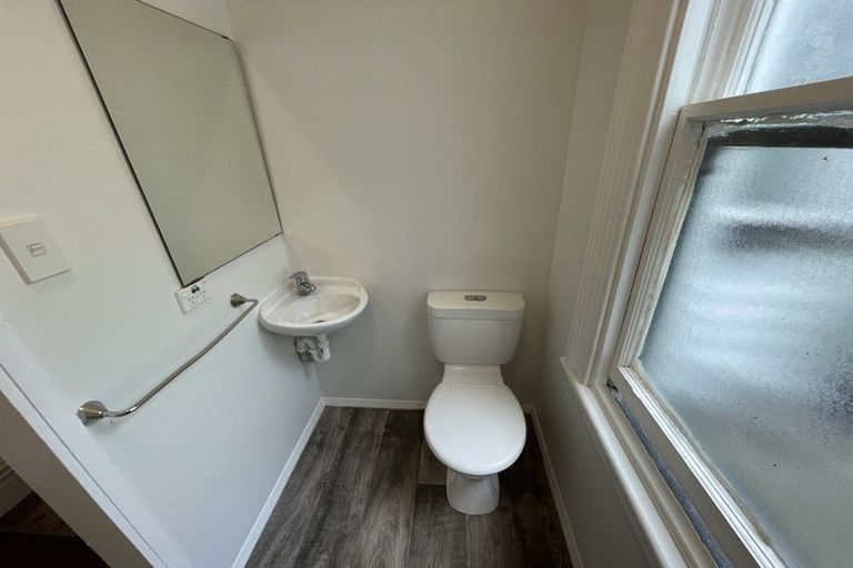 Photo of property in 16a Clifton Terrace, Kelburn, Wellington, 6012
