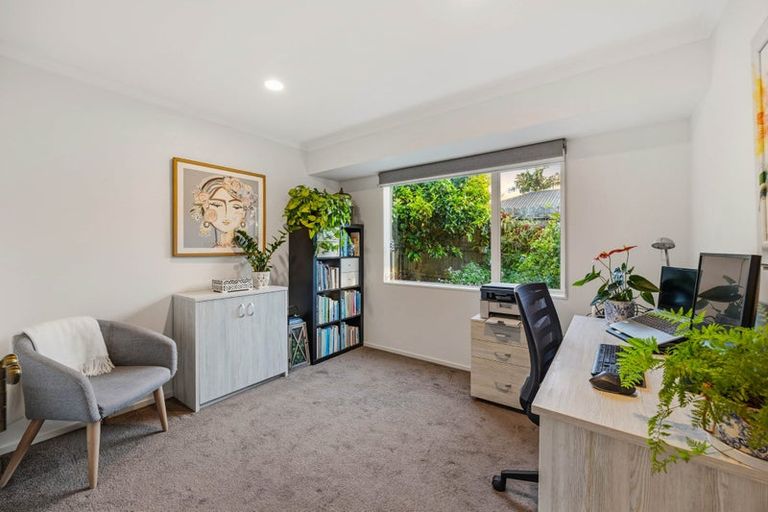 Photo of property in 136 Kilkenny Drive, East Tamaki Heights, Auckland, 2016