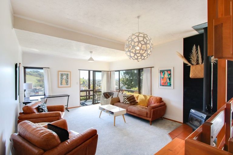 Photo of property in 51 Churchill Drive, Taradale, Napier, 4112