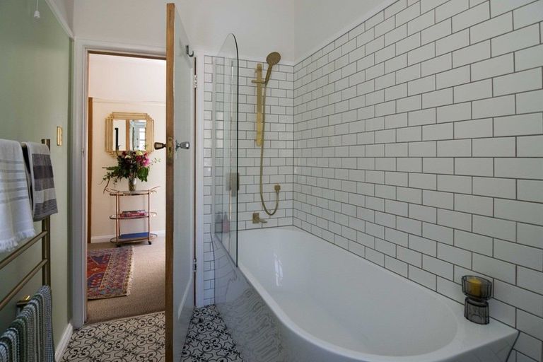 Photo of property in 332u2 Tinakori Road, Thorndon, Wellington, 6011