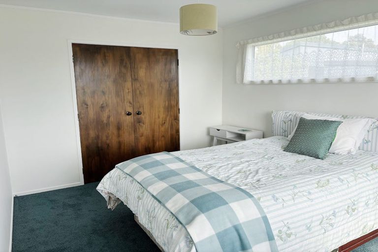 Photo of property in 2/28 Waiau Street, Torbay, Auckland, 0630