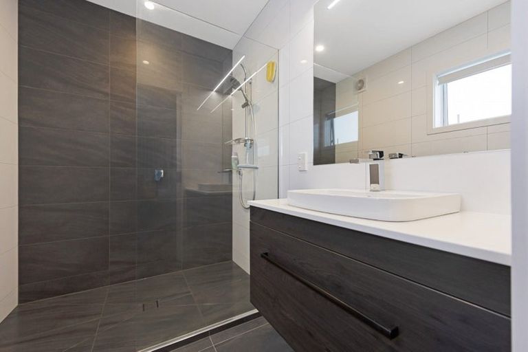 Photo of property in 74u5 Jubilee Road, Khandallah, Wellington, 6035