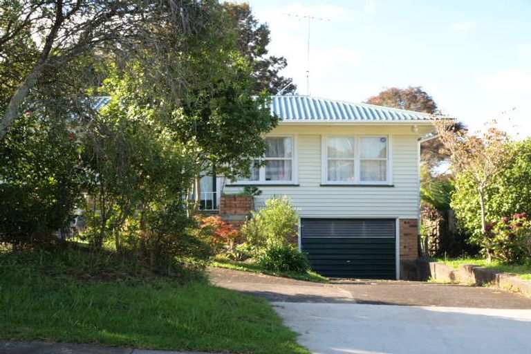 Photo of property in 5 Pegler Drive, Howick, Auckland, 2014