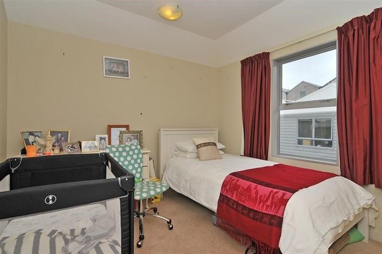 Photo of property in 3a Papawai Terrace, Mount Cook, Wellington, 6021