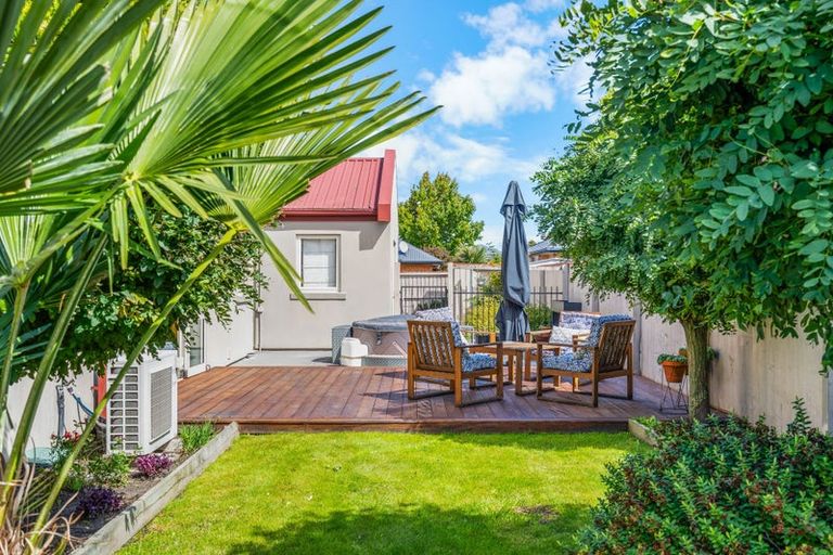Photo of property in 12 Annaby Drive, Northwood, Christchurch, 8051