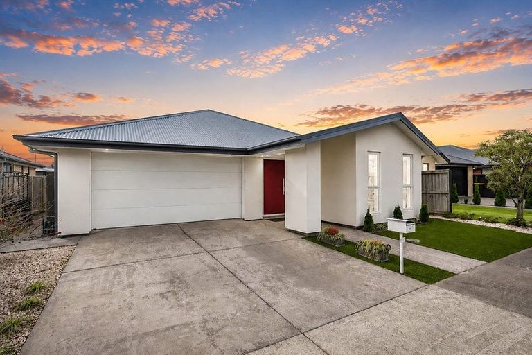 Photo of property in 11 Hayson Drive, Kaiapoi, 7630