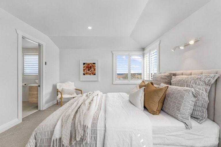 Photo of property in 2a Egremont Street, Belmont, Auckland, 0622