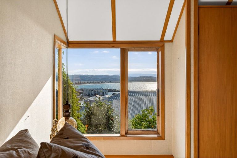 Photo of property in 122a Chaucer Road, Hospital Hill, Napier, 4110
